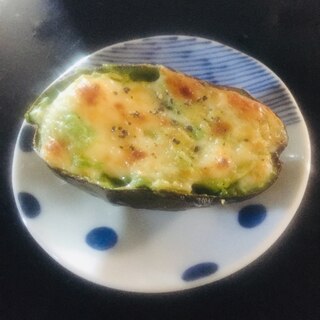 アボカドのマヨトースター焼き